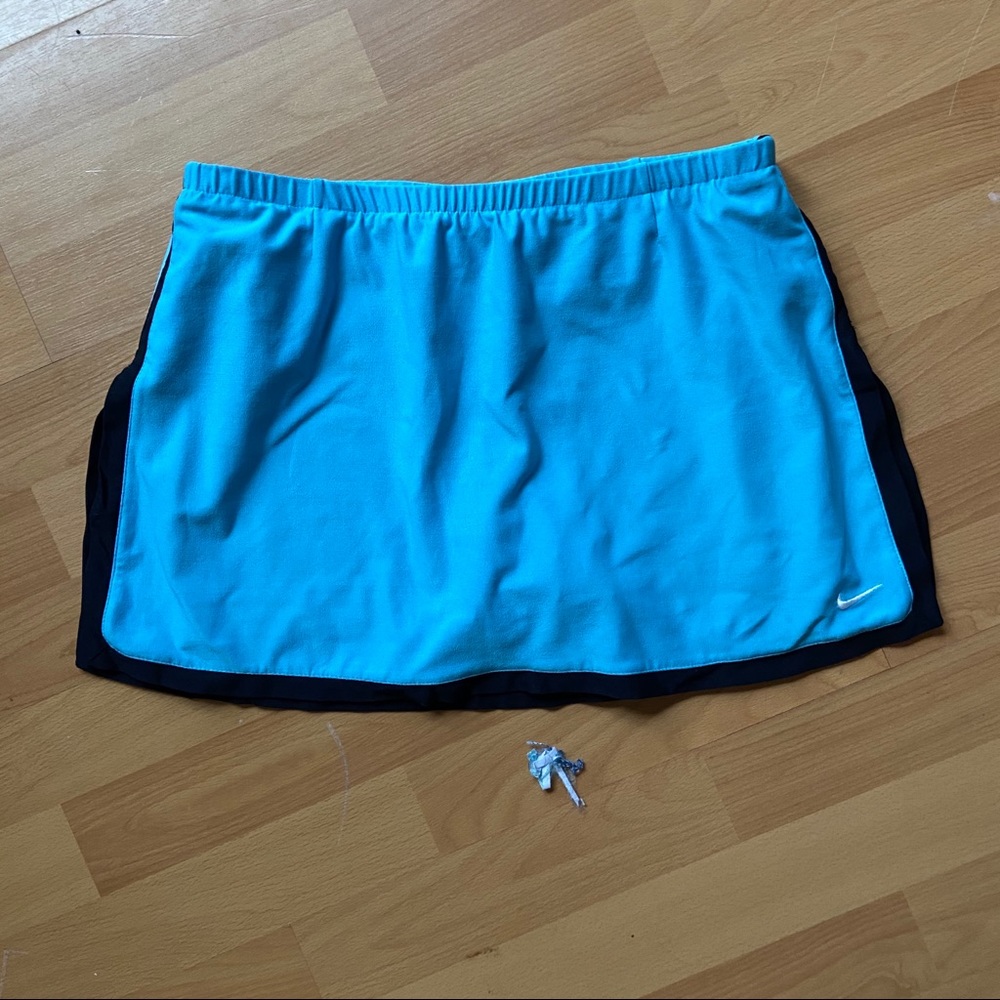 NIKE DRI-FIT BABY BLUE SKORT SIZE 8-10